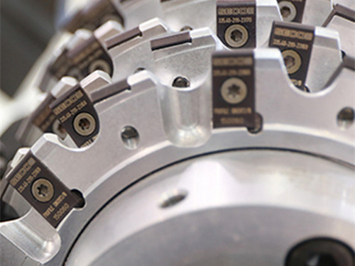 进口FAG轴承配置对精度的影响